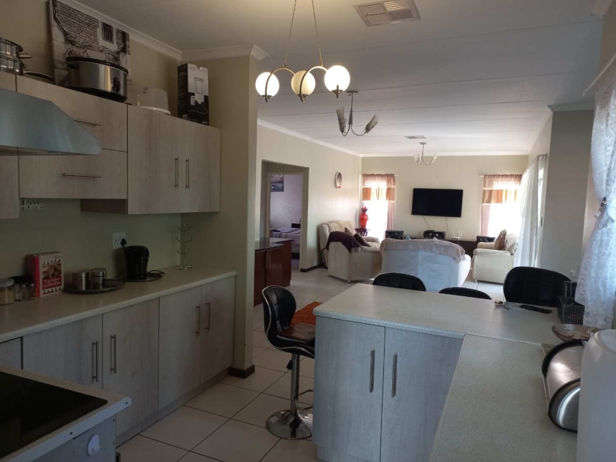 8 Bedroom Property for Sale in Keidebees Northern Cape